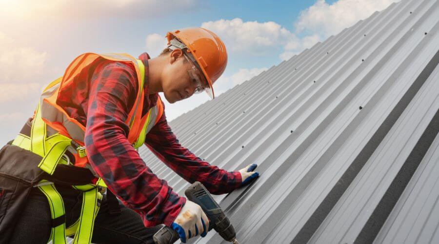 Professional Emergency Roof Repairs services in Hunter, ND